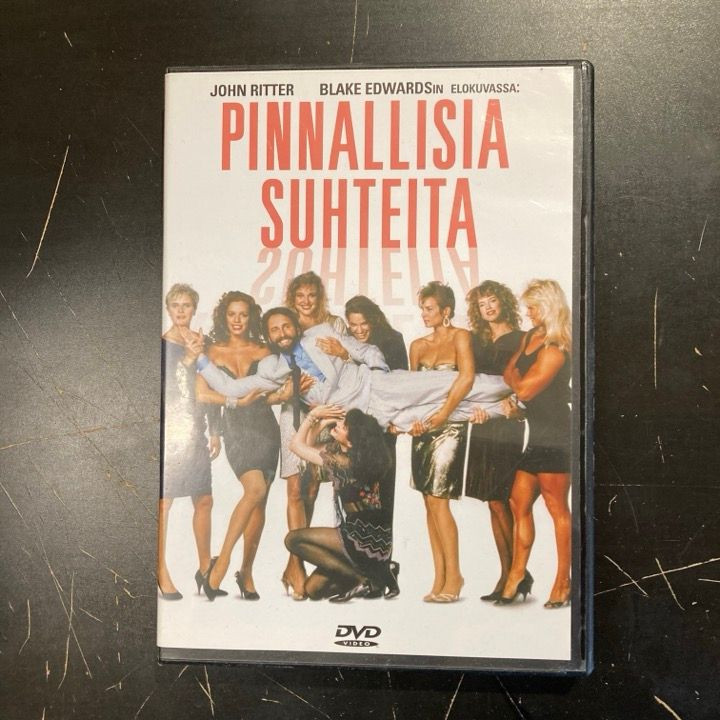 Pinnallisia suhteita DVD (VG/M-) -komedia-